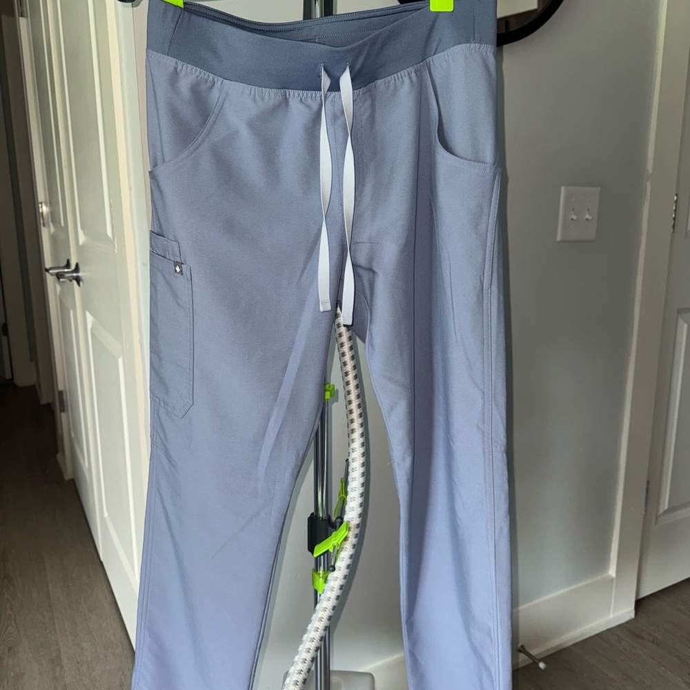 Women’s Figs Vapor Blue Kade Cargo Scrub Pants